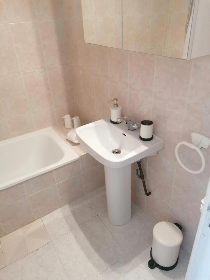 Lovely Apartment In Front Of The Beach. Fuengirola Buitenkant foto