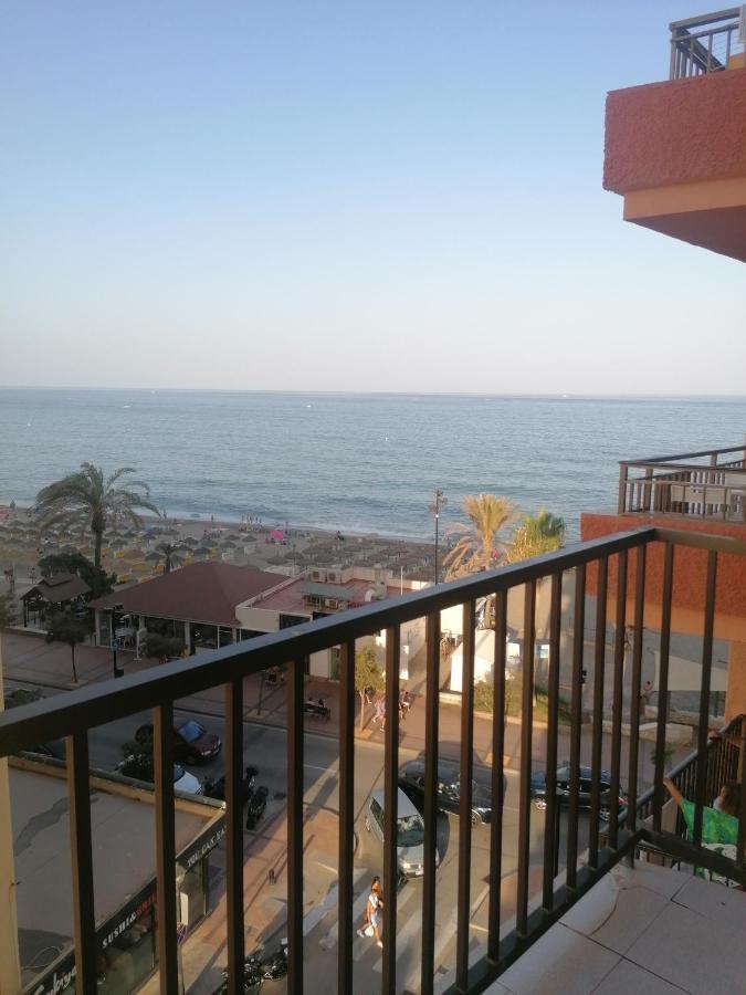 Lovely Apartment In Front Of The Beach. Fuengirola Buitenkant foto